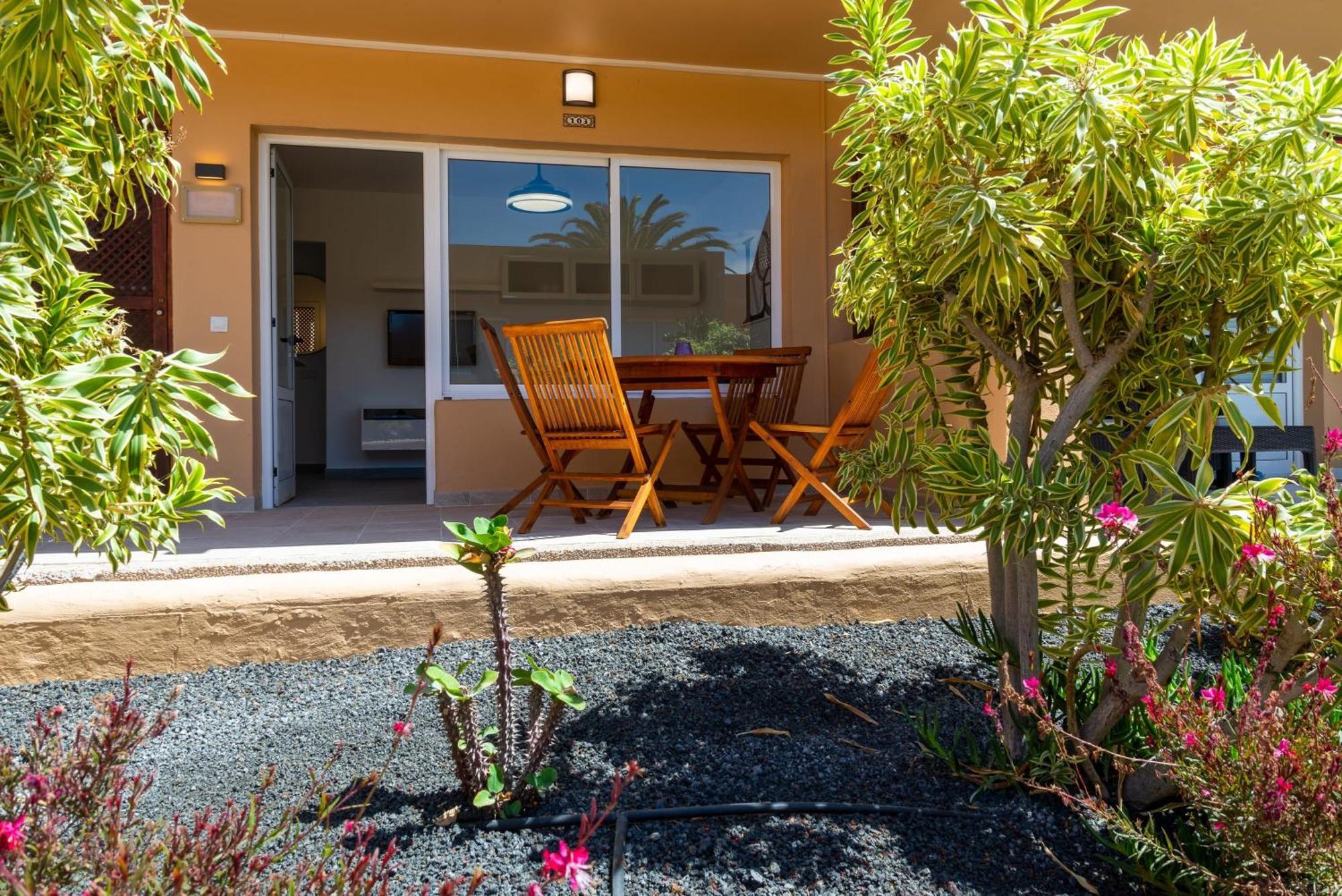 Casa Lucien - Newly Refurbished Apartment With Swimming Pool - Ideal For Couples Corralejo Buitenkant foto